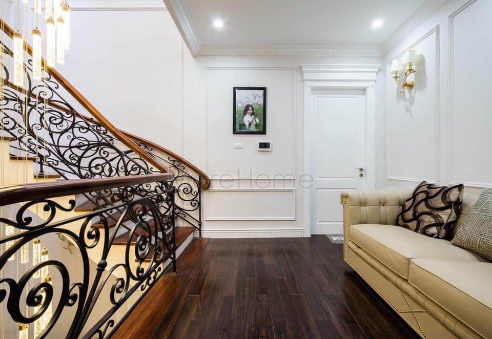 Sofa tân cổ điển bọc da trang trí bằng cách thiết kế vô cùng tinh tế Mẫu thiết kế và thi công nội thất biệt thự